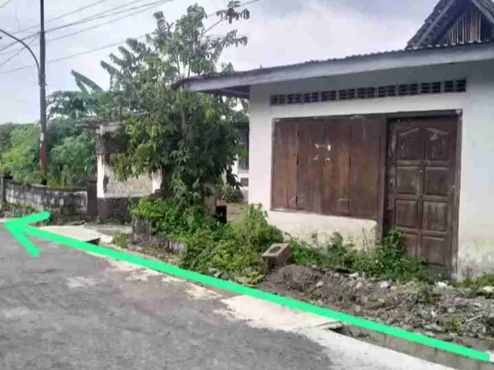 Tanah murah, bonus Rumah di Sardonoharjo, Ngaglik, barat UII, timur SMA 1 NGAGLIK, utara RS PURI HUSADA dkt UGM, RSUP SARDJITO, JCM MALL, cocok utk kost2an, hunian, home stay atau Villa
