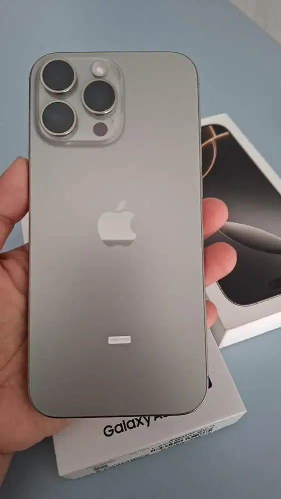 Iphone 16 pm 256 Like new