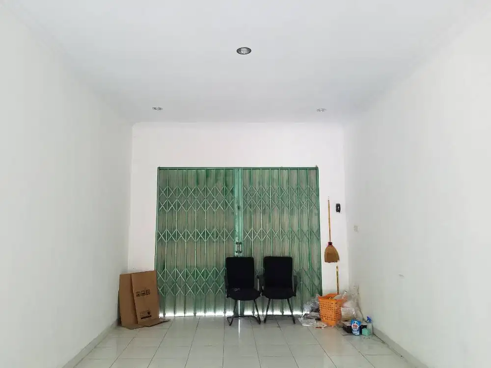 Disewakan Kios Komersil Pinggir Jalan Persis