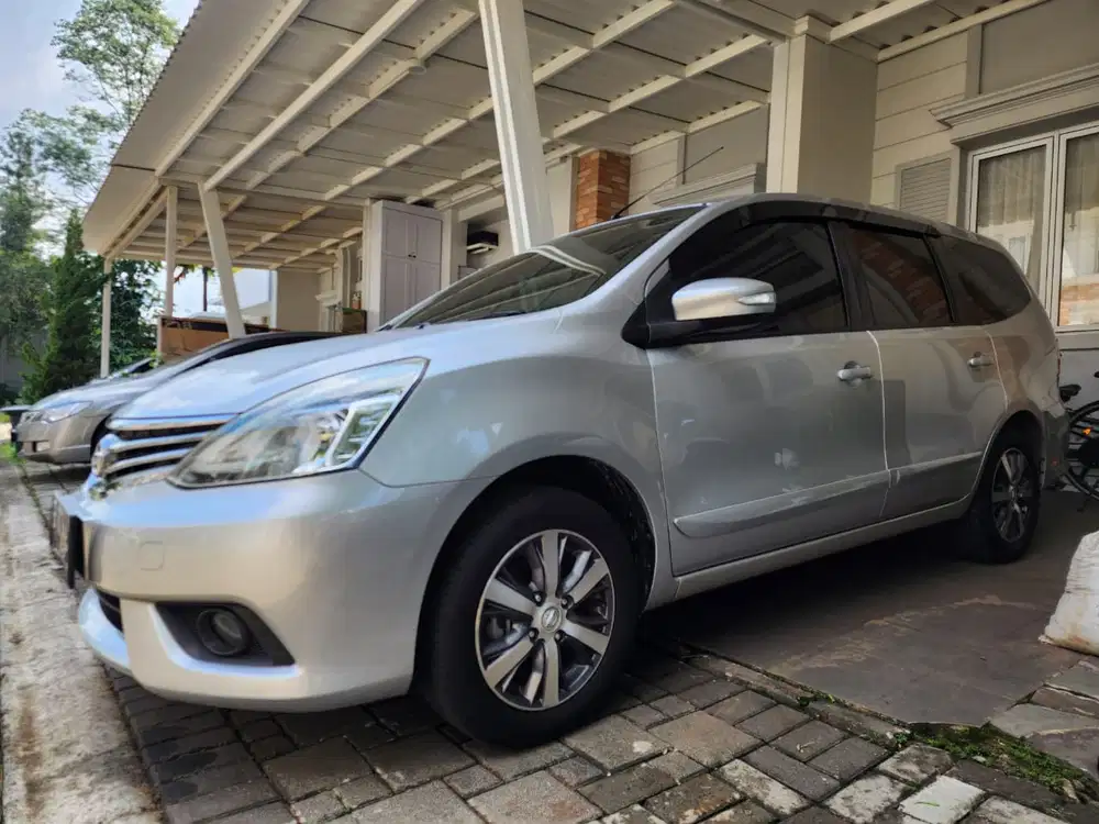 Nissan Grand livina 2017 Bensin