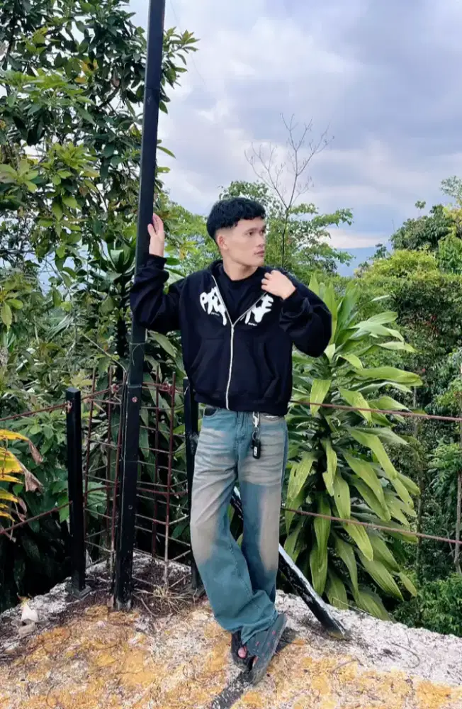 Saya sedang cari kerjaan apa aja