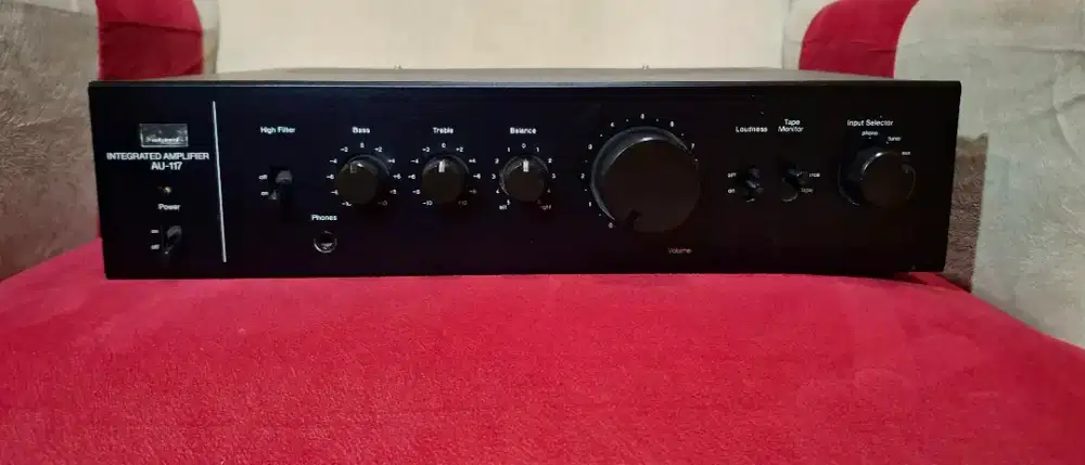 Stereo amplifier Sansui AU-117