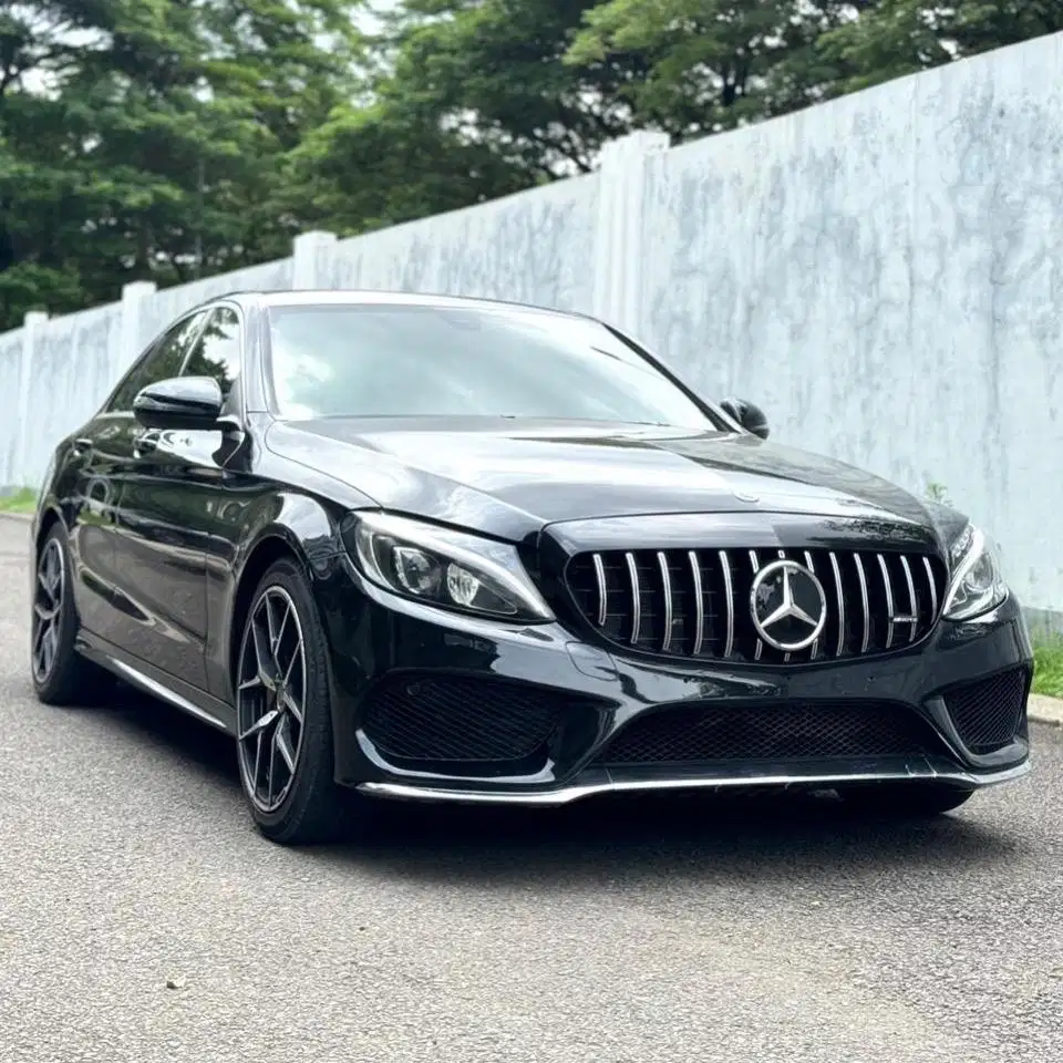 (CASH) Mercedes Benz C200 AMG W205 2017