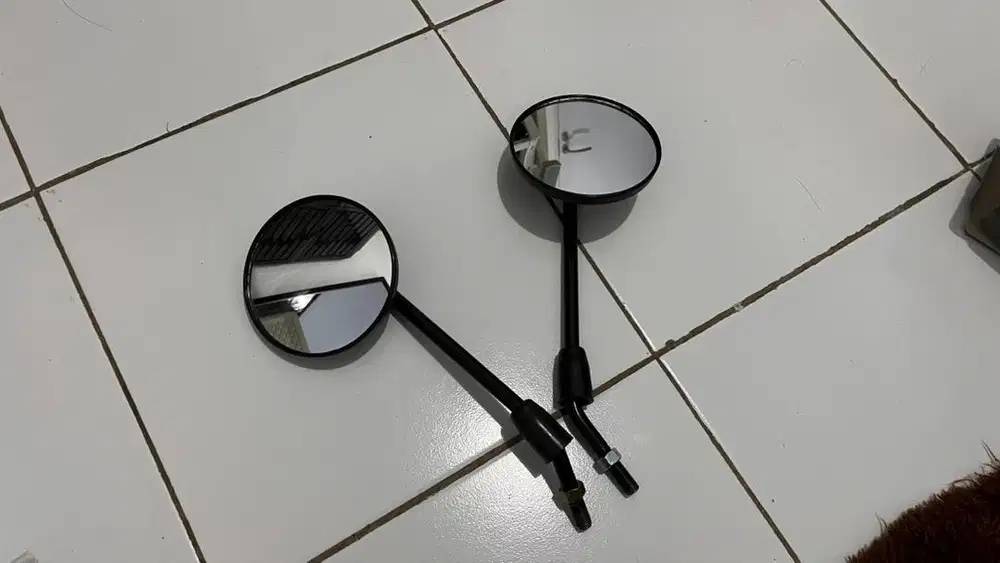 Spion Motor Yamaha Bulat Warna Hitam Mulus Masih Baru