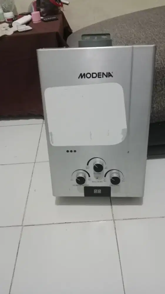 Water Heater Modena nyala