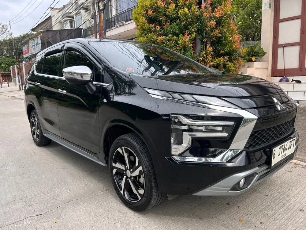 Mitsubishi Xpander Ultimate tahun 2023 LOW KM