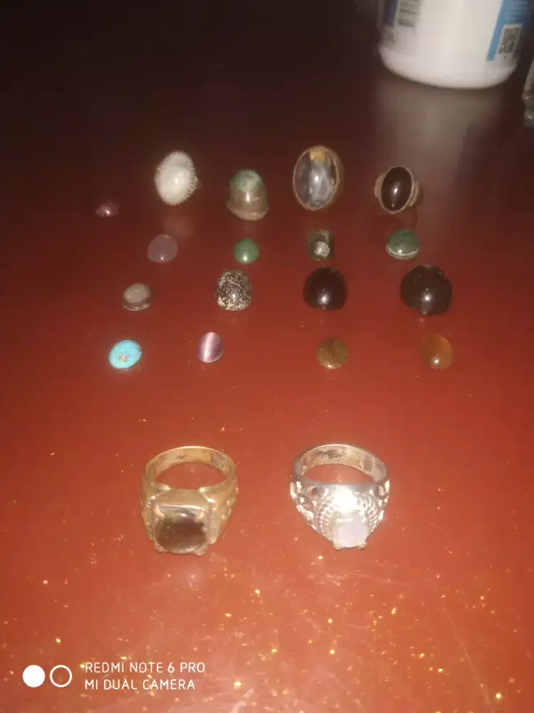 Batu white sapphire n green sapphire