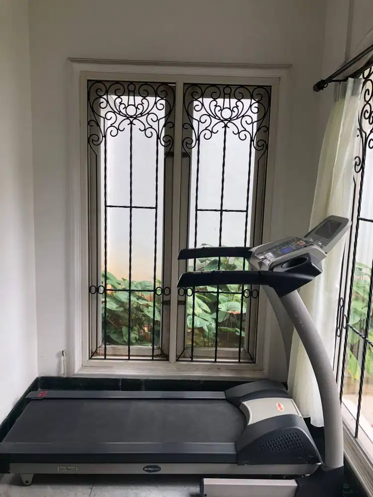 Albi Gym Treadmill
