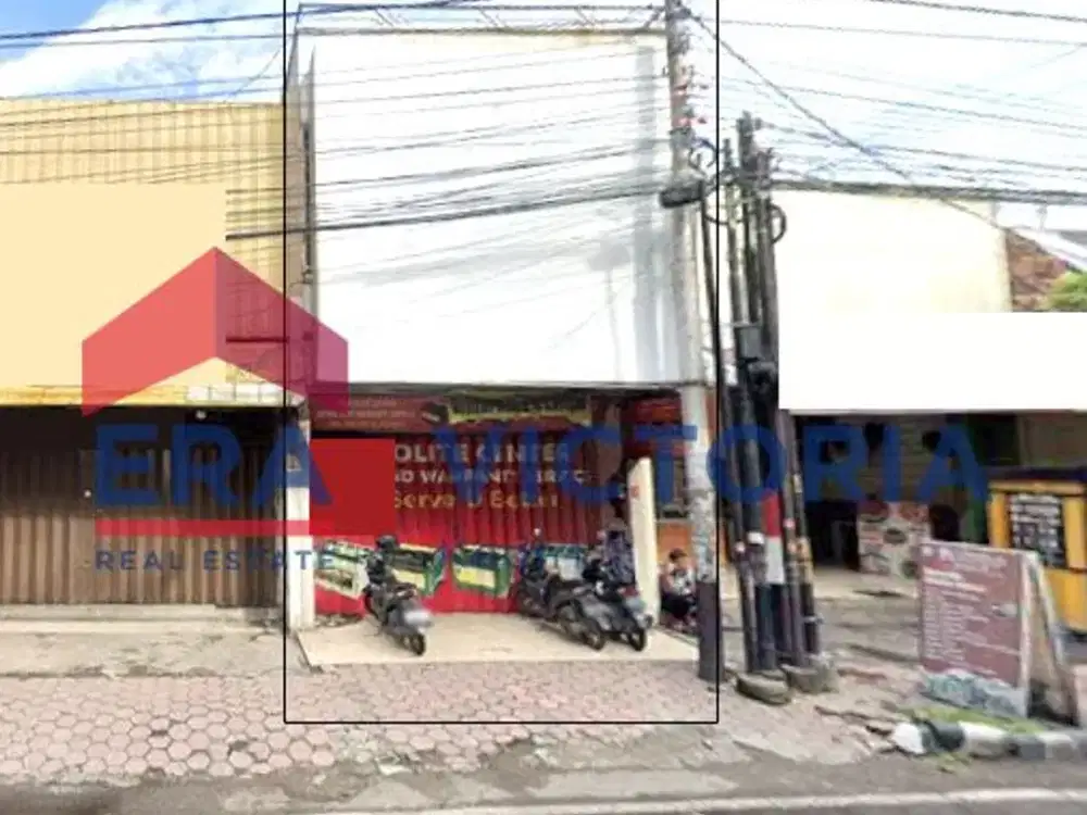 Ruko Terletak di Pusat Kota Kediri Pinggil Jalan Area Perdagangan Dekat Alun-Alun