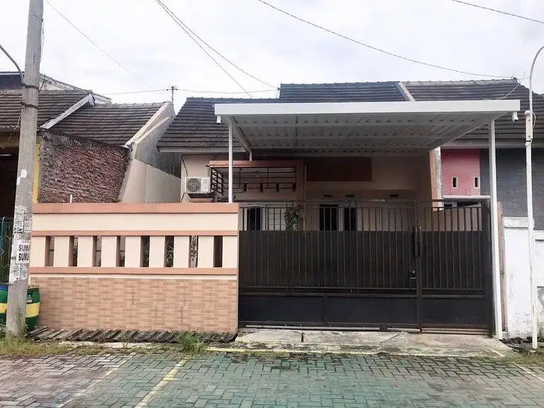 Dijual rumah di Perumahan Graha Merdeka Regency No 67 Kel. Tlogomulyo