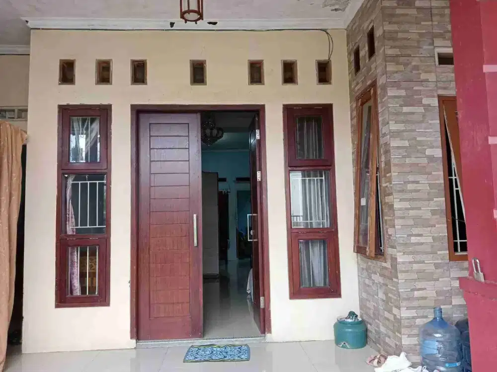 RUMAH DEKAT SETU BABAKAN ADEM AYEM