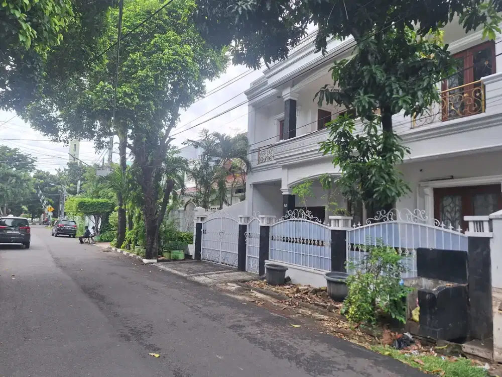Rumah Di Rawamangun Tenang Nyaman Clasic