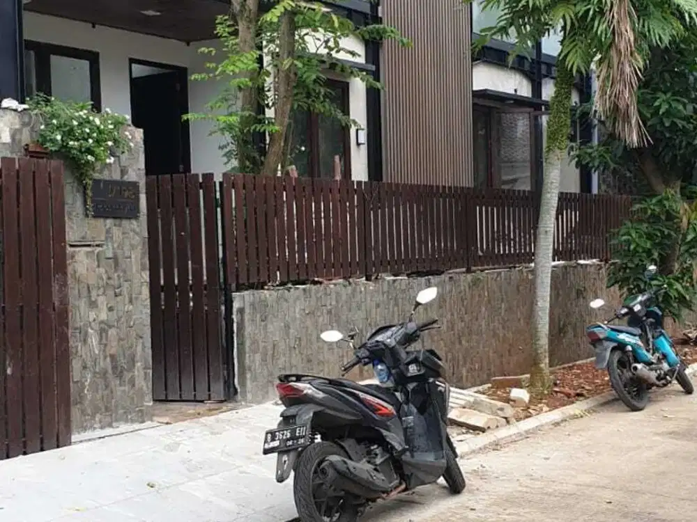 Rumah Dalam Komplek Megapolitan Cinere Mumer