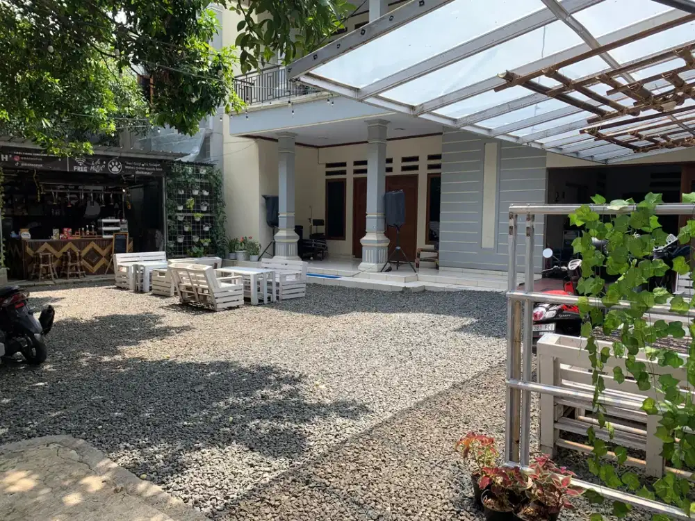 RUMAH KOMERSIL UNTUK CAFE DI KOTA BOGOR