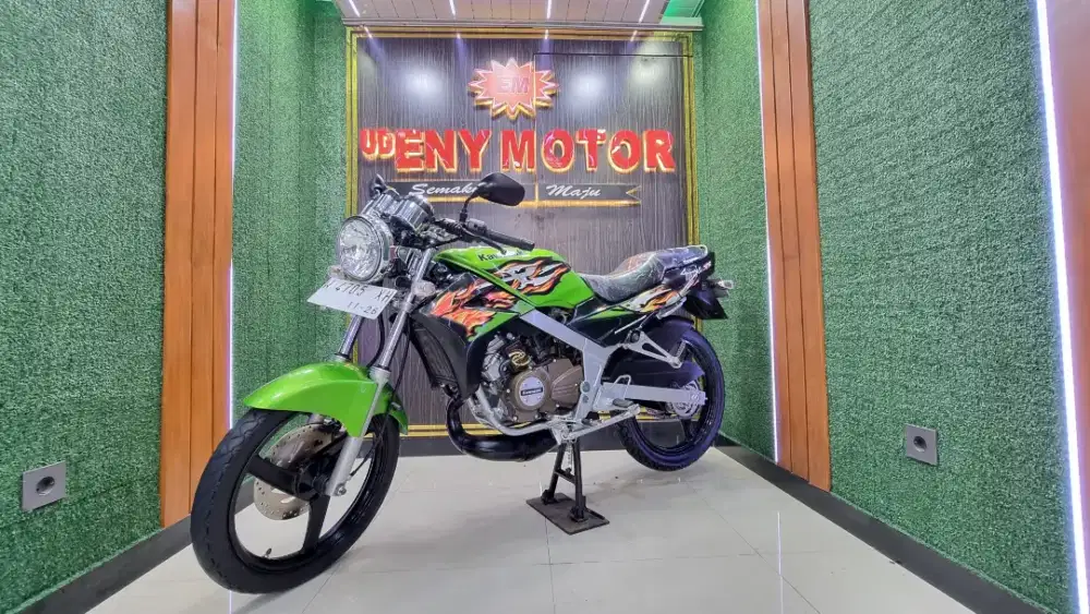UD ENY MOTOR - Kawasaki Ninja SS thn 2009 fresh