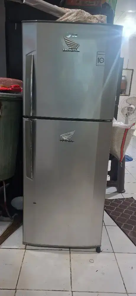 Kulkas LG 2 pintu masih original pabrik