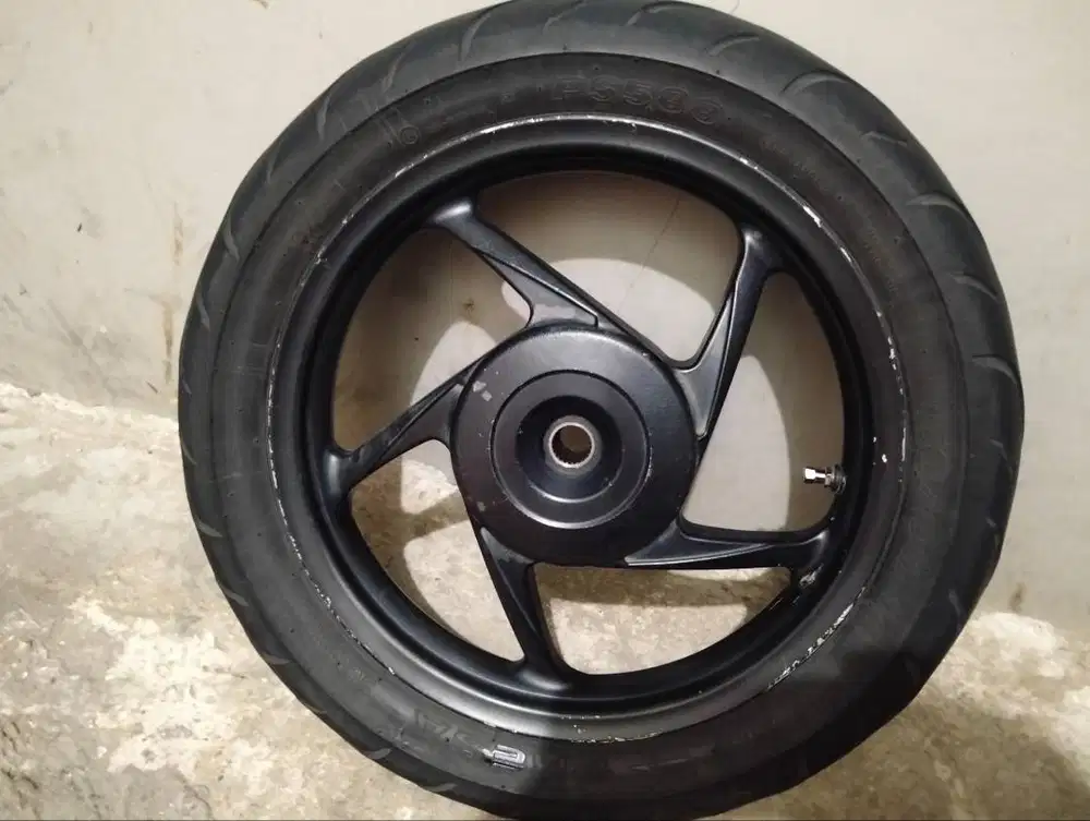 pelek blakang Vario 125