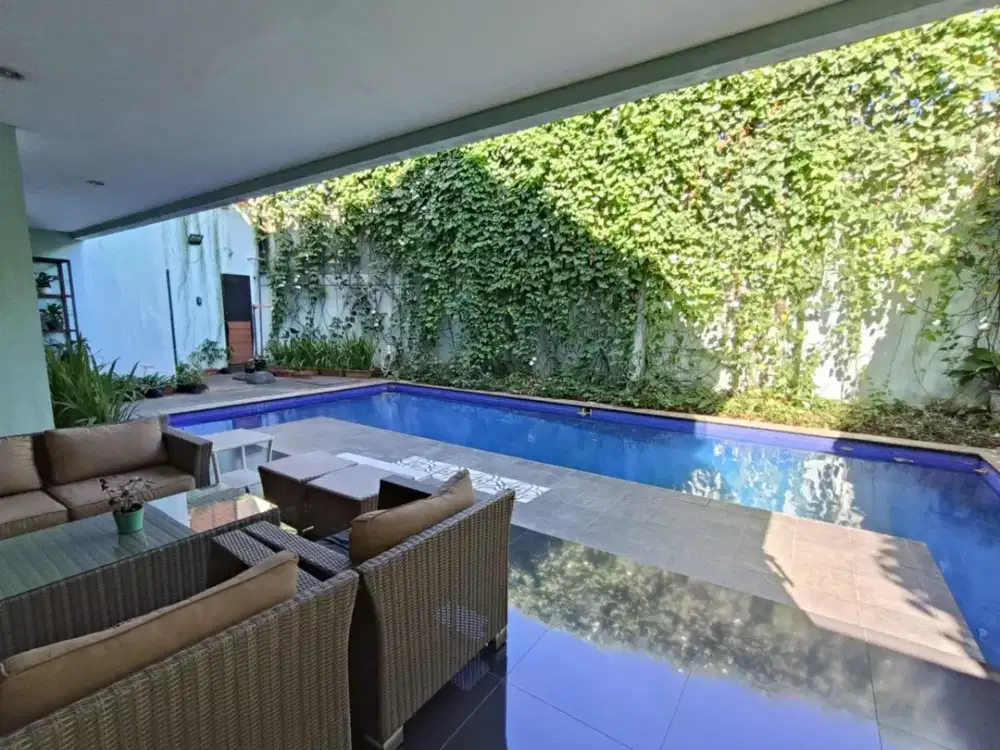 TURUN HARGA Rumah 2 Lantai Cluster Pejaten Barat, Jakarta Selatan Lokasi Elite