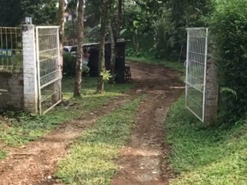 Lahan Bonus Villa dijual di Cisarua Puncak Mantap