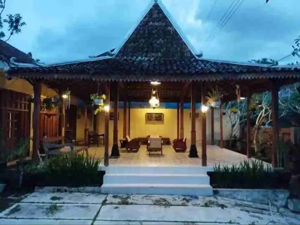 Rumah Joglo antik, sejuk dg view gunung merapi