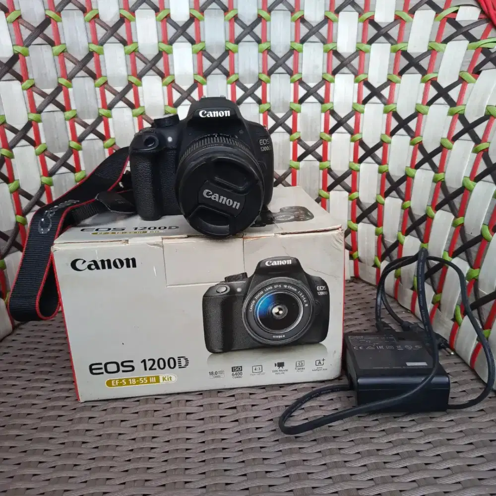 Kamera DSLR Canon 1200d murah
