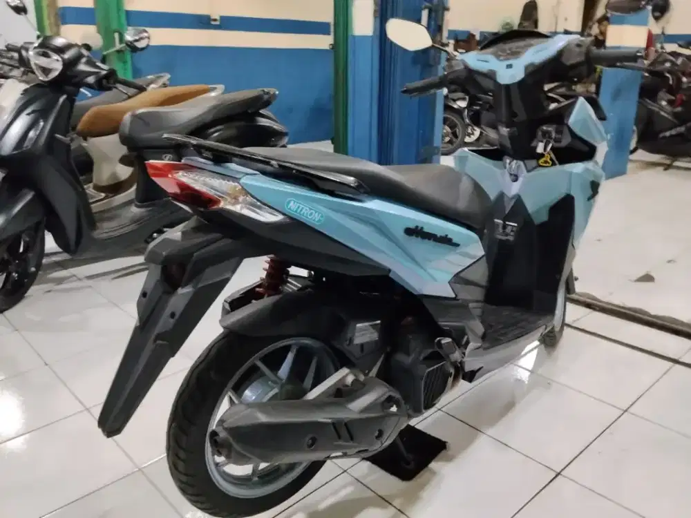 (jual cepat) Honda Vario 150 led old 2017 kondisi gres