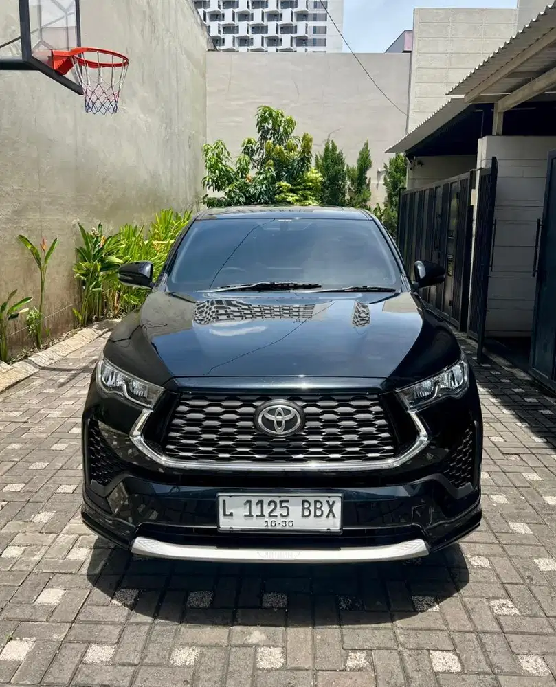 Toyota Zenix V hybrid Modellista 2025 Low km