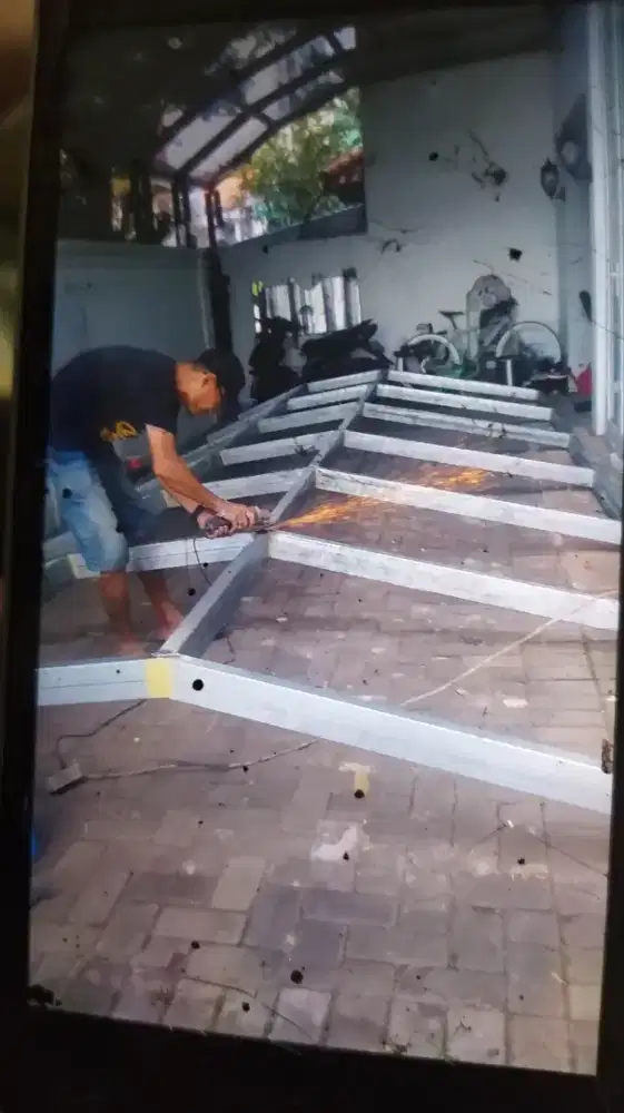 MENERIMA PANGGILAN LAS LISTRIK DAN KARBIT