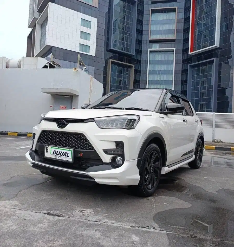 Toyota Raize 2024 1.0 turbo GR TSS Two Tone