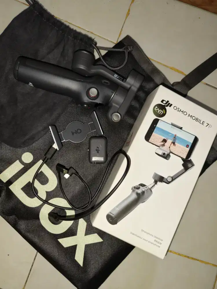 DJI Osmo Mobile 7P Smartphone Gimbal Stabilizer Like New
