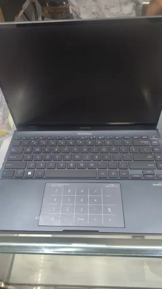 Laptop ZenBook 14 Oled Touchscreen i5 gen 11 ram 8/512gb windows ORI