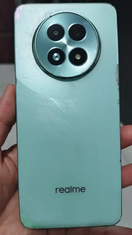 Realme 13 5g , ram 12 / 256