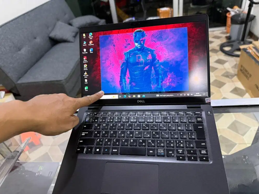DELL 50300 CORE I5gen8 LAYAR SENTUH MULUSS GARANSI
