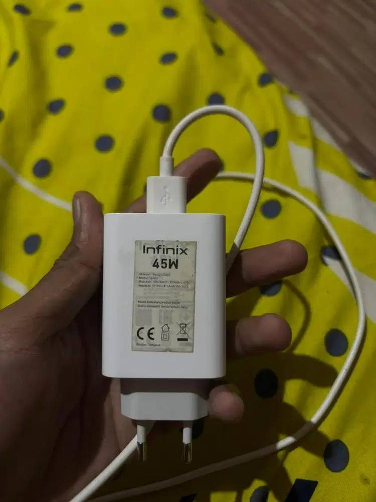 Charger bawaan infinix hot 60pro