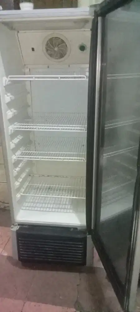 Sokes Politron 4 rak dingin rata