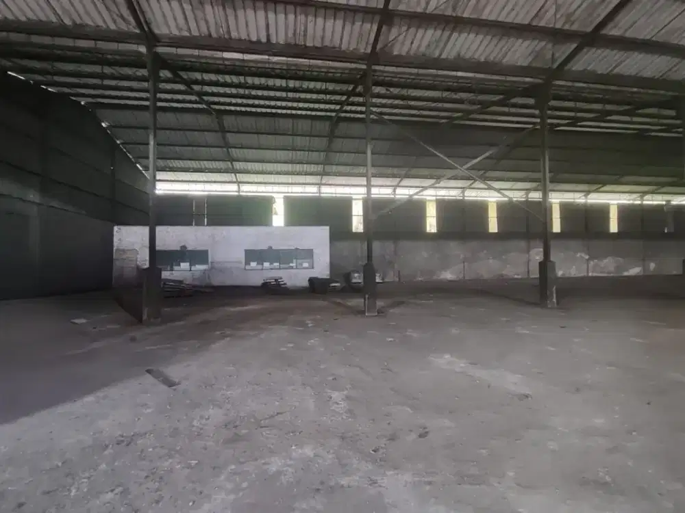 DISEWAKAN GUDANG 1590M2 AKSES KONTAINER 40FT-10KM KE EXIT TOL LEGOK