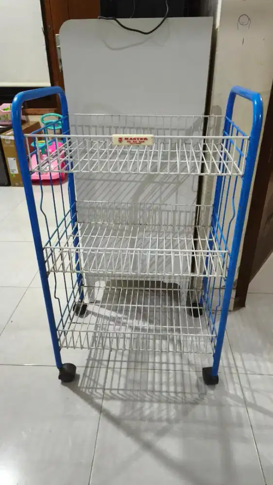 Rak Trolley Salon Master Anti Karat