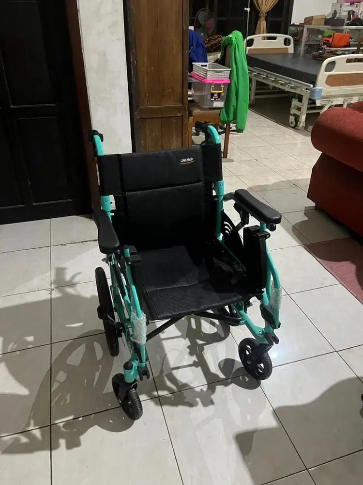 Kursi Roda OneMed SVIY100-30A