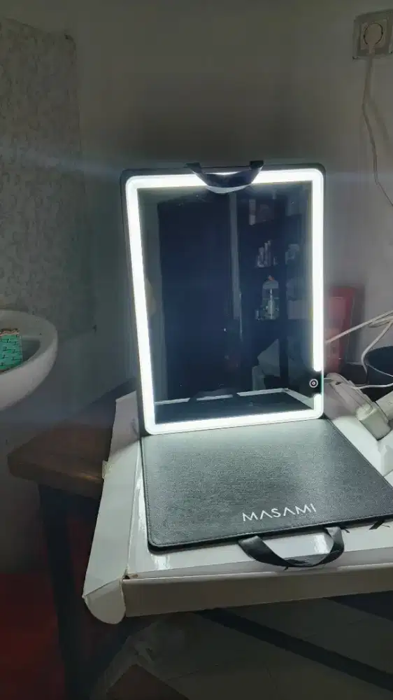 KACA LED MASAMI 30x40 /KACA MUA