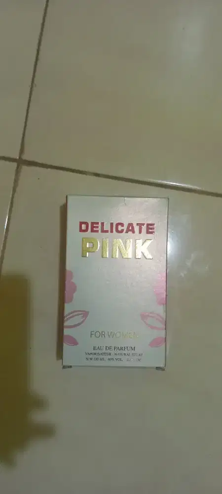 Parfum wanita DELICATE PINK eau deh parfume 100ml