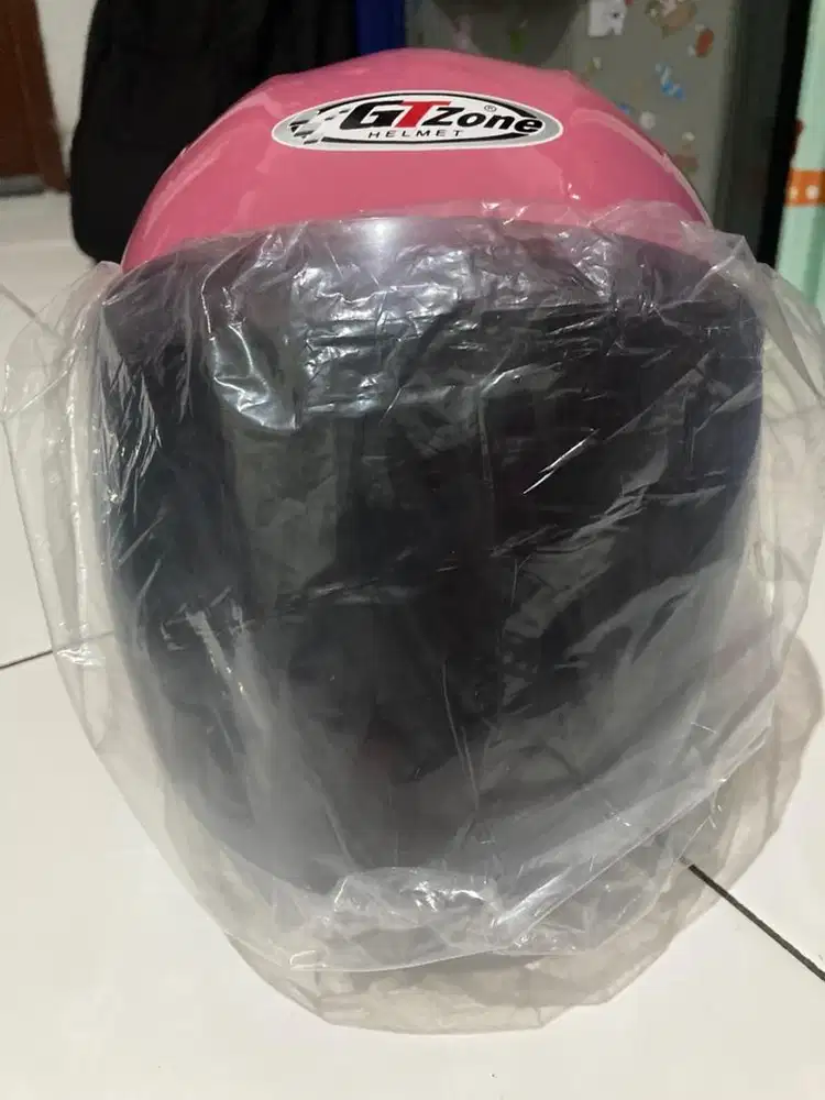 Helm anak perempuan