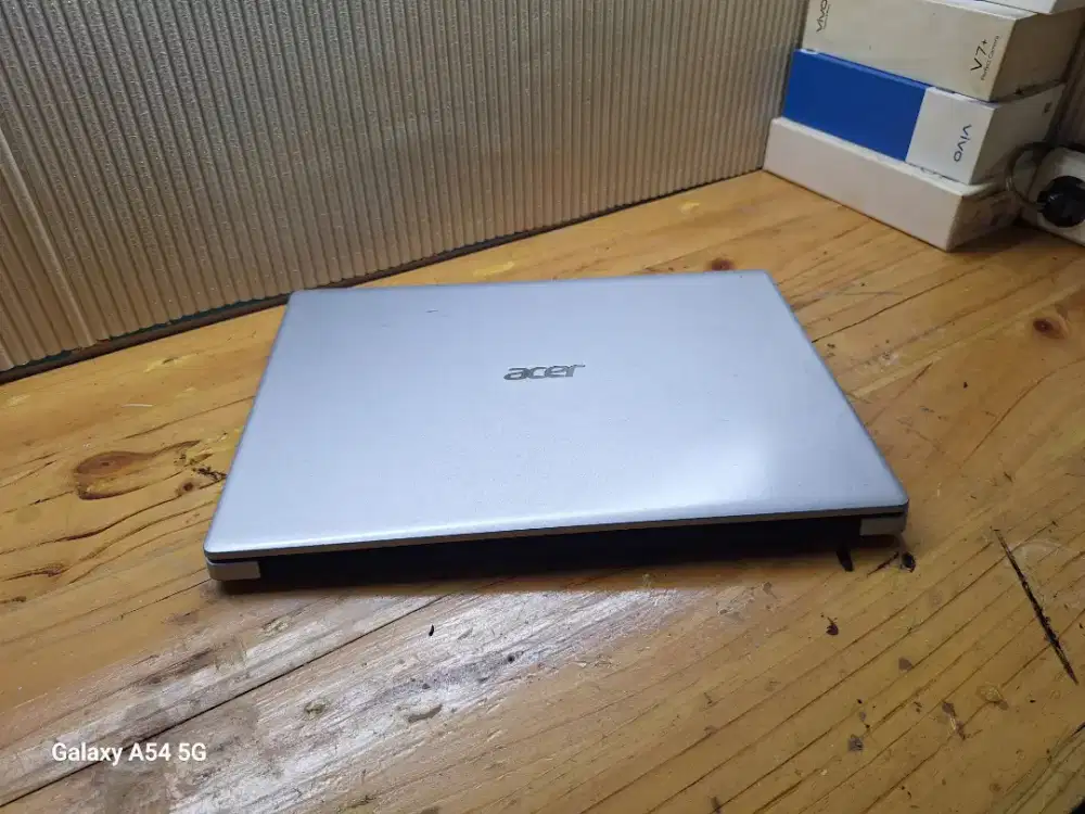 Laptop siap pakai, no minus der.