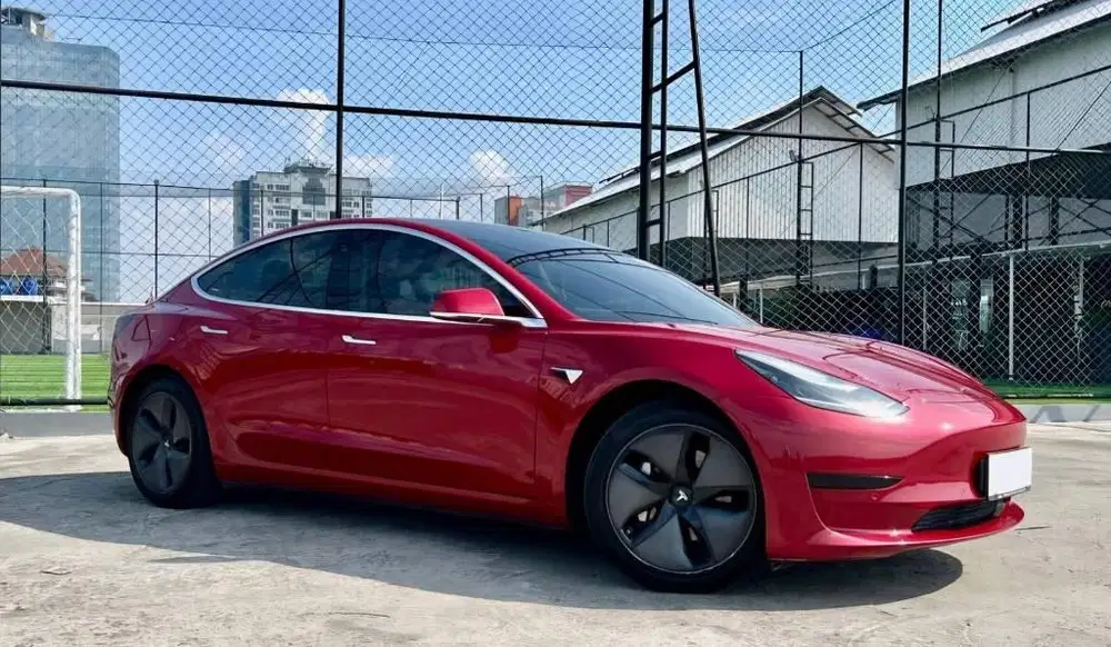 Tesla Model 3 2022/21 (CASH) CASH Low KM Merah
