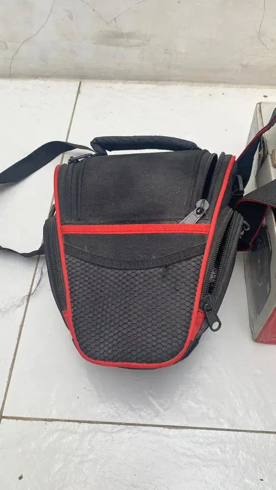 Sale kamera EOS 1300D