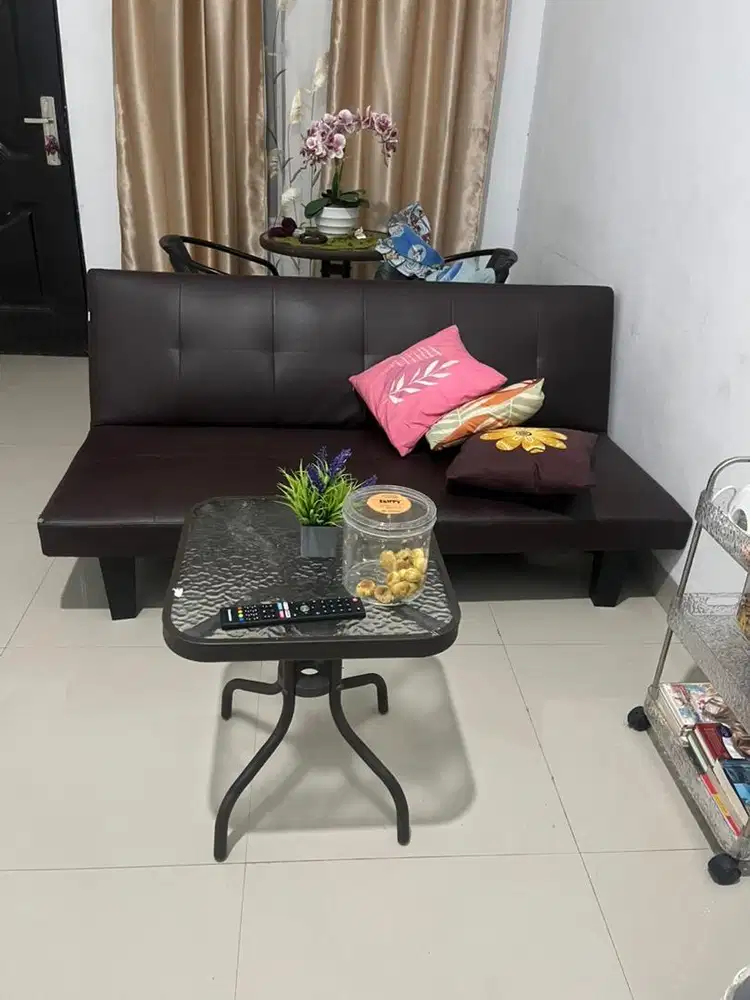 Sofa bed + meja