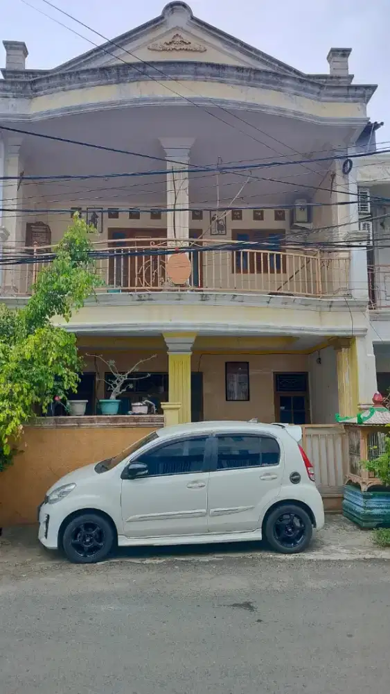 Rumah 2 Lantai Siap Huni di Sunter - Lokasi Strategis, SHM, Harga Nego