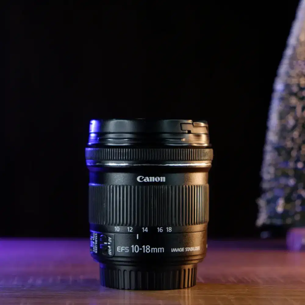 Diburu? LENSA WIDE CANON 10-18MM IS STM
