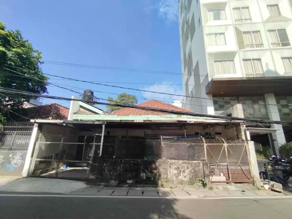 rumah atau tanah di Kebon Kacang Jakarta Pusat strategis
