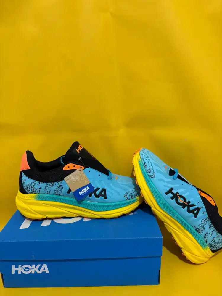 Hoka shoes sneakers
