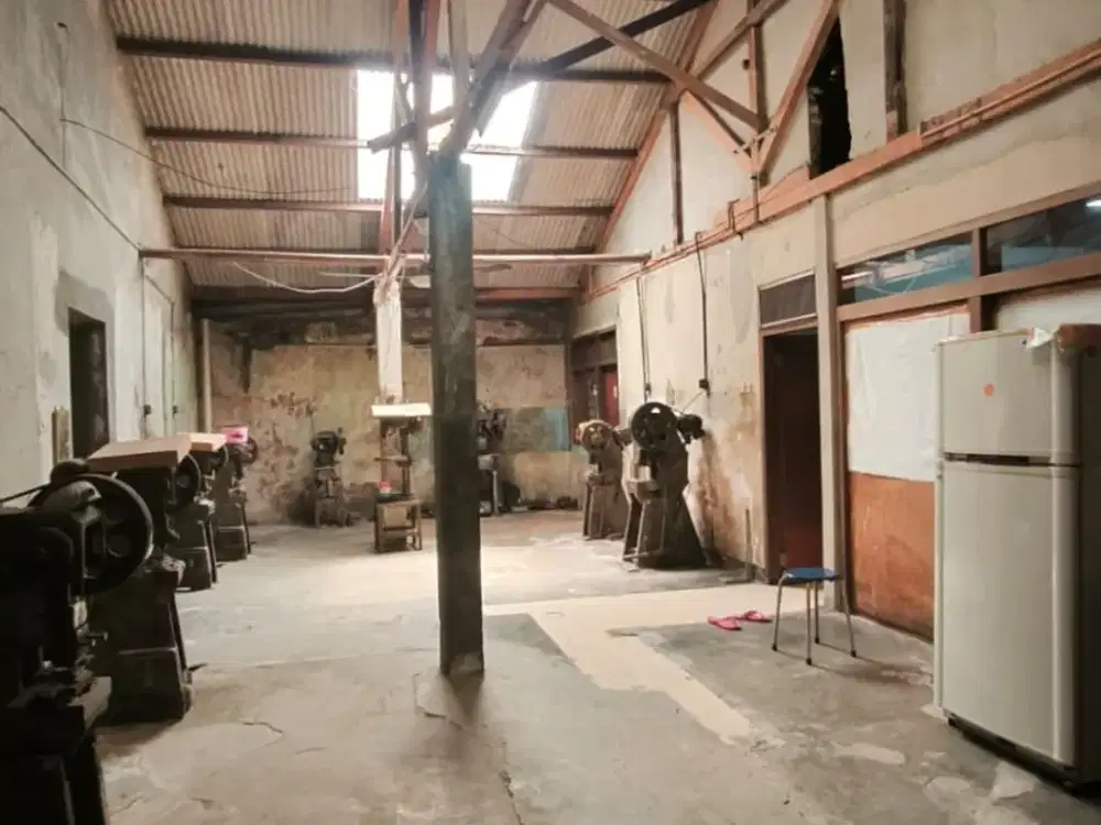 Murah Cocok untuk Home Industri atau Kos Kost di Sayap Gatot Subroto